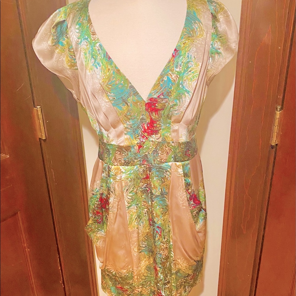 Nanette Lepore silk, pleat front dress w/pockets